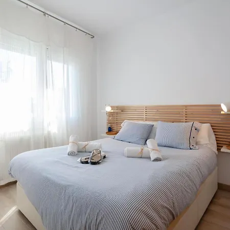 Apartamento 100 - Calle Coral-